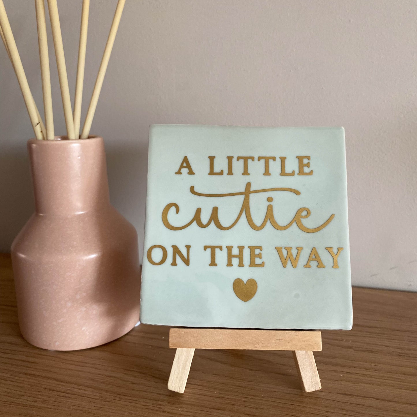 Tegeltje met tekst A Little Cutie