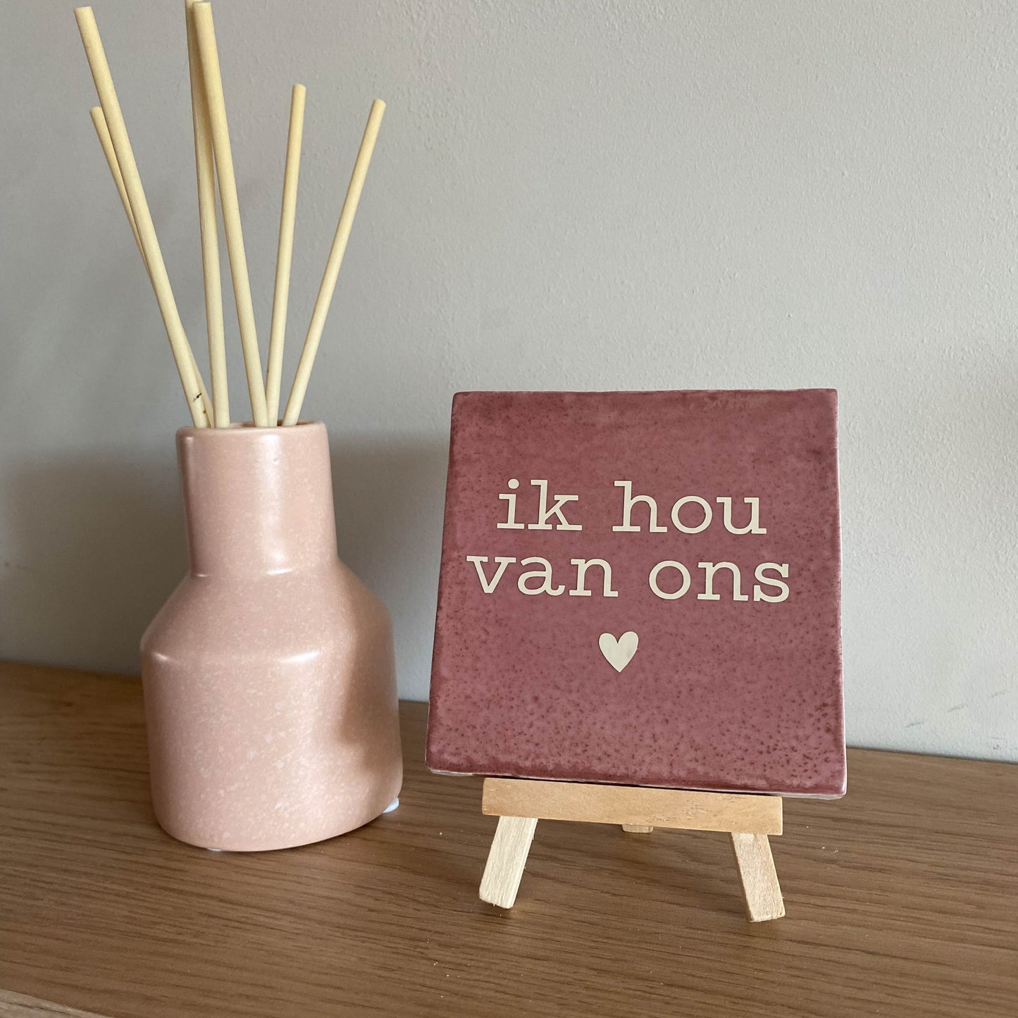 Tegeltje met tekst Ik hou van ons