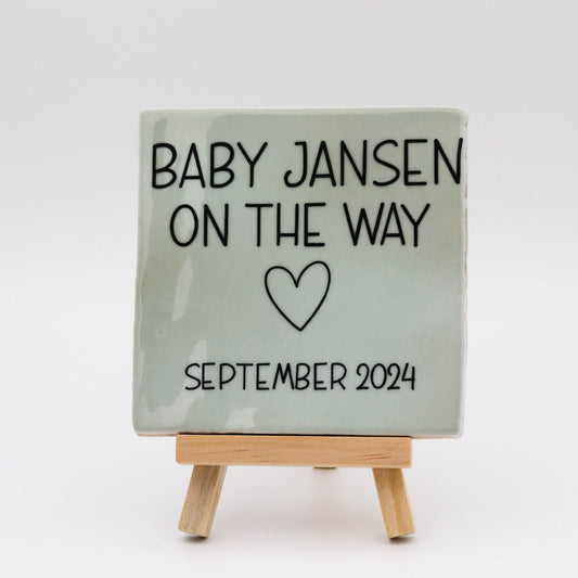 Tegeltje met tekst Baby on the way - Pienies